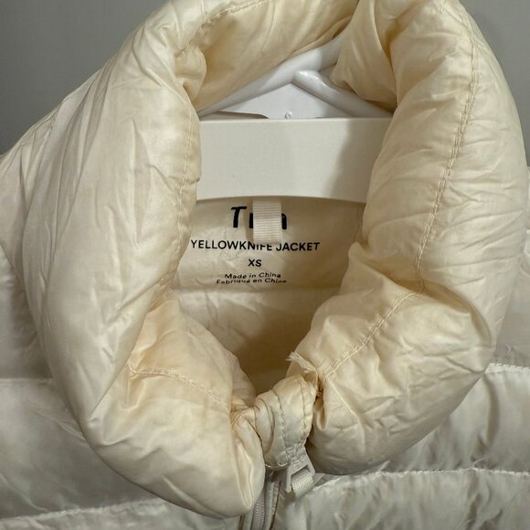 Aritzia TNA Yellowknife Puff Jacket, Color Ivory, Size XS - Picture 4 of 5
